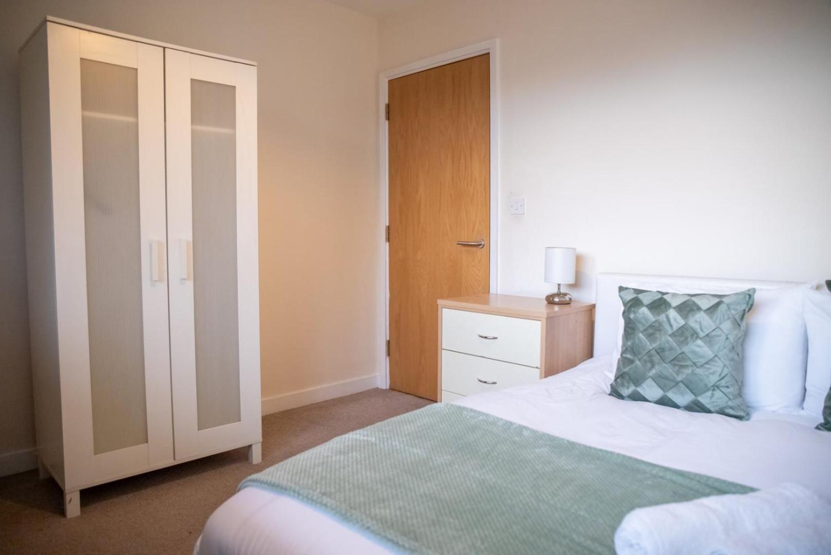 Leeds Vibrant 2 Bedroom Sleeps 4 Exteriér fotografie